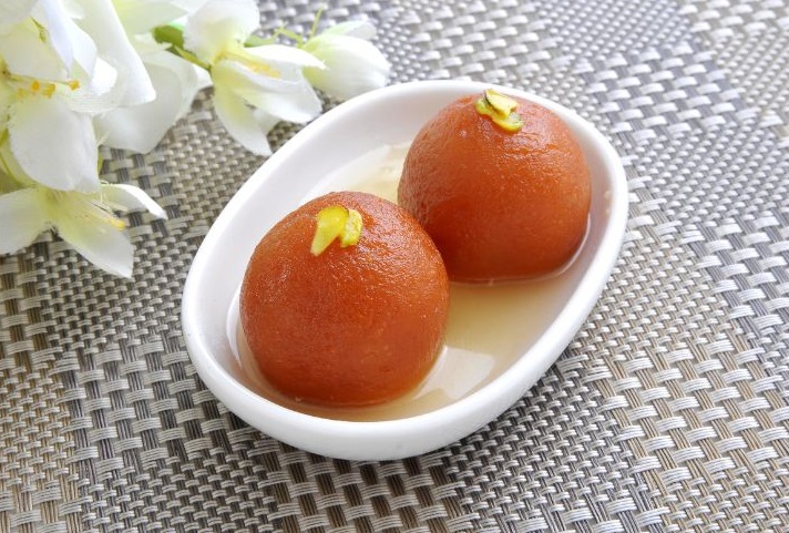 Deliciously Sweet and Rich Gulab Jamun Recipe: History, Origin ...